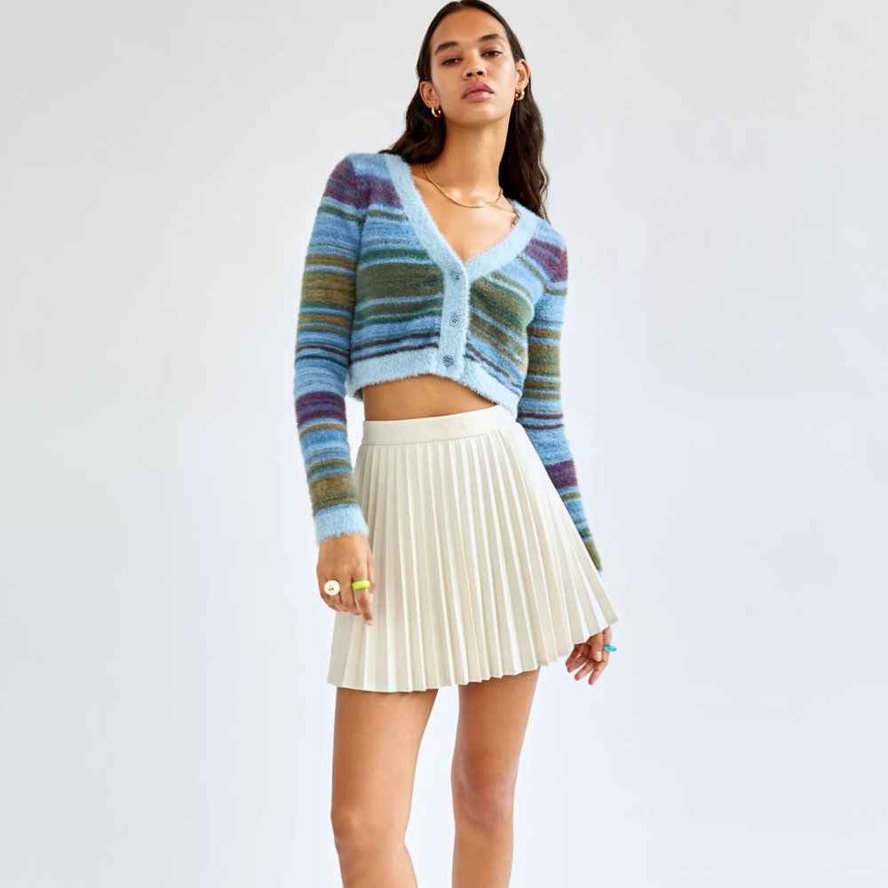 Aritzia Sunday Best Tabby Skirt in White